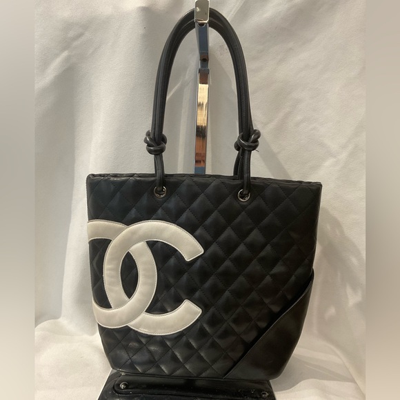 CHANEL Handbags - Chanel Bag